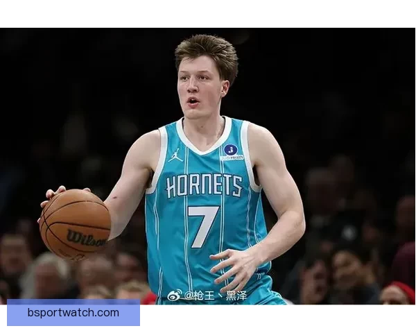 三分王之争东契奇伤退克努佩尔领先七球稳居联盟榜首